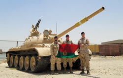 Strathcona Soldiers of Camp Arifjan, Kuwait with an Iraqi T-55. Left-Right: Maj Simpson, WO Williams, Maj Elliot